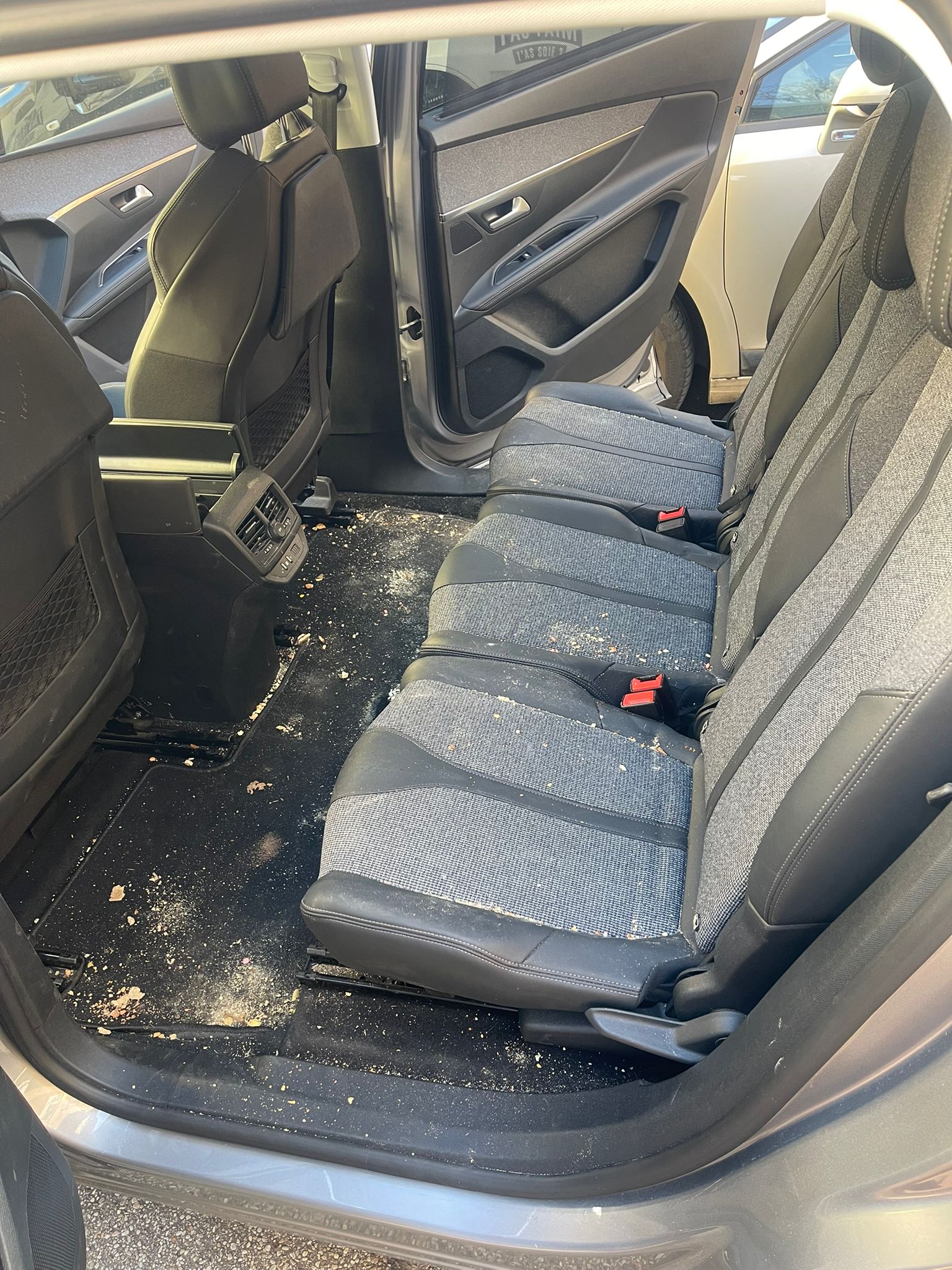 Avant nettoyage URHUS AUTO